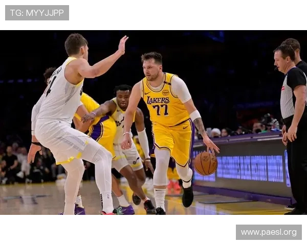 东契奇45分11助14篮板湖人逆转爵士